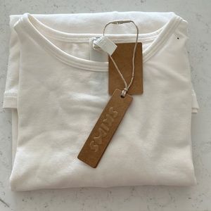 Skims, size medium, never worn New Vintage long sleeved shirt in "Marble."